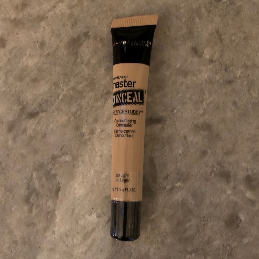 Maybelline master conceal light - New Sealed